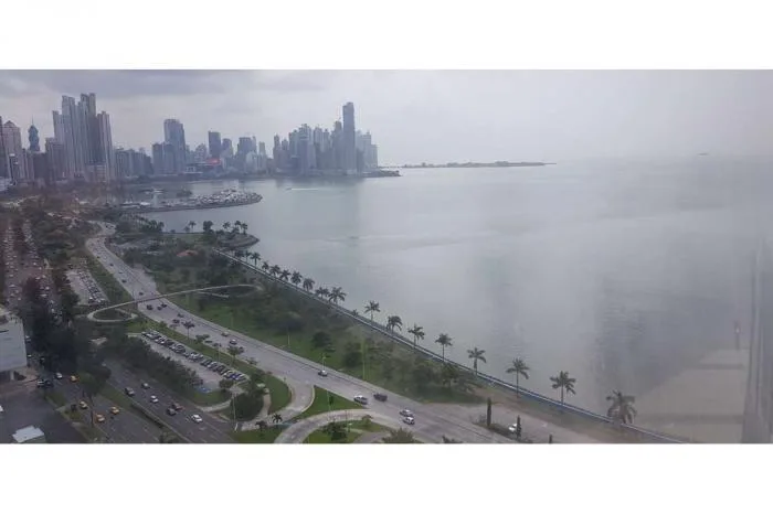 Oficina en venta en av balboa con 65m b185k negociable rg — 2
