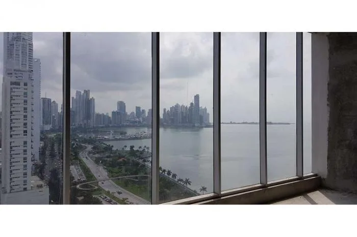Oficina en venta en av balboa con 65m b185k negociable rg — 4