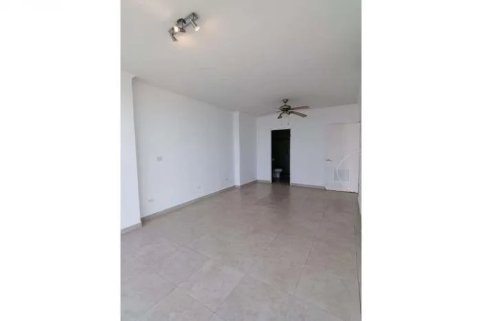 Venta de apartamento en avenida balboa — 3