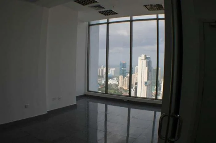 Alquiler de oficina con espectacular vista al mar — 3