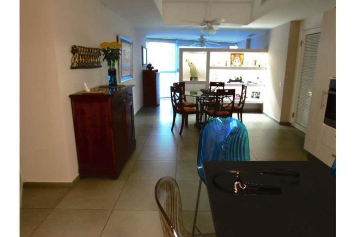 Venta de apartamento en avenida balboa