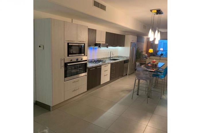 Venta de apartamento en avenida balboa