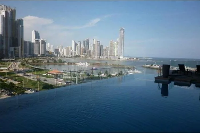Venta de apartamento amoblado en avenida balboa p.h. yacht club — 5