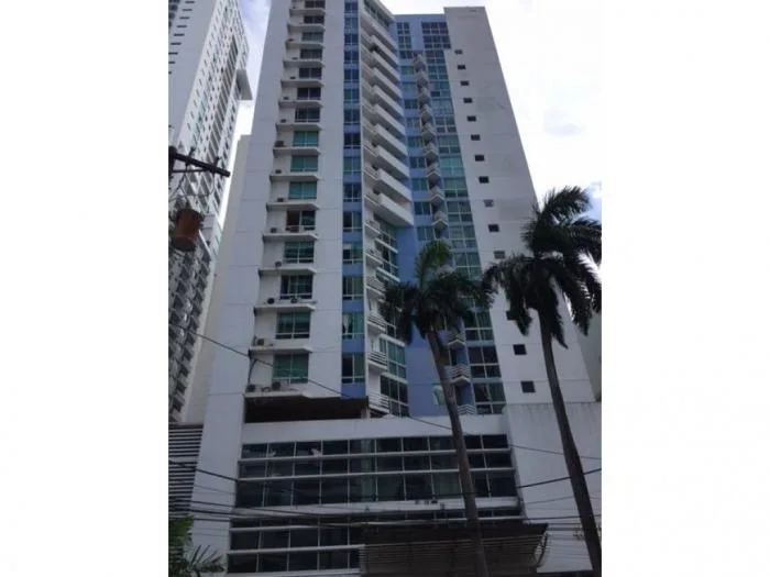 Alquilo apartamento en ave balboa, 3 recámaras, $1,000.00 — 2