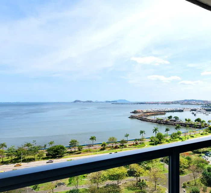 Ave balboa, vista al mar, 1 recámara, en yoo — 2