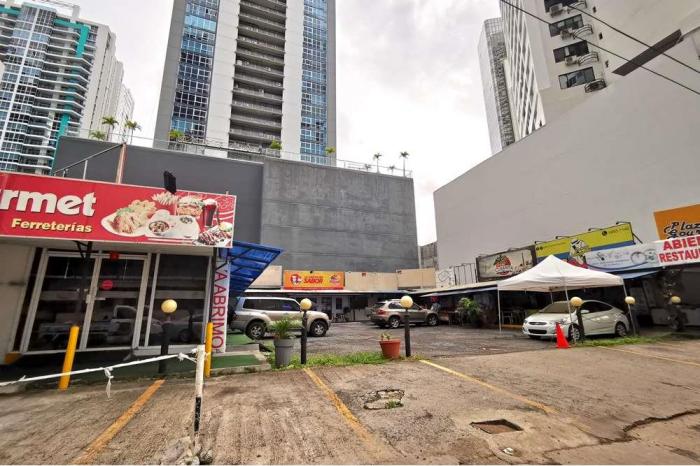 Sale of land for food trucks or others