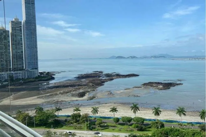 Venta de apartamento en los delfines, avenida balboa — 3