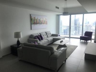 Sale: 3 bedrooms in yacht club, avenida balboa spectacular apartment available with sea view for the