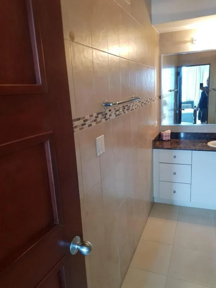 Alquiler: apartamento amoblado en grand bay tower, avenida ballboa — 3