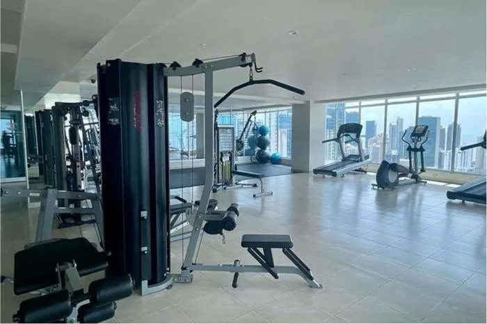 Se vende apartamento en p.h. grand bay, ave. balboa — 5