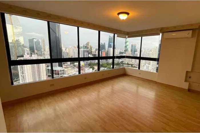 Se alquila apartamento en p.h. condesa del mar — 2