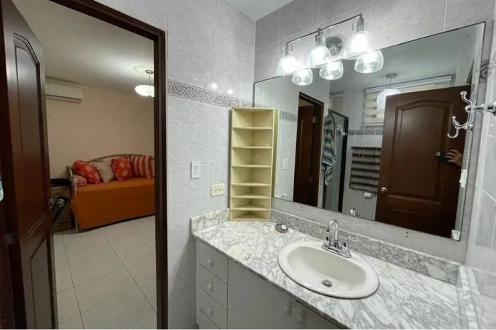 Venta de apartamento en ph condesa del mar, avenida balboa. — 5