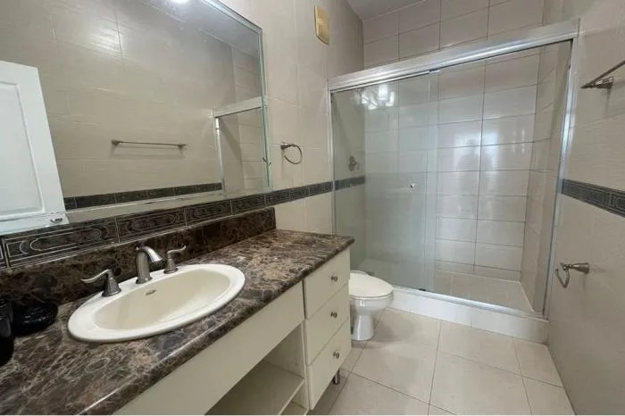 Venta de apartamento ph vista del mar, avenida balboa. — 2