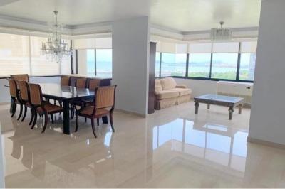 Tiene 250m22 recámaras. sala comedor y estudio, despensa. cada recámara con su walking closet y b