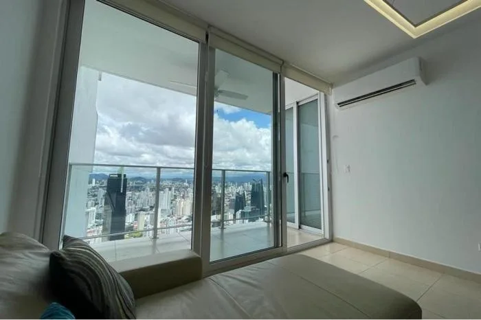 Venta apartamento en ph waters on the bay, avenida balboa. — 3