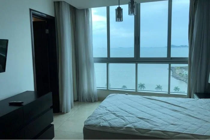 Se alquila apartamento en ph villa del mar, avenida balboa — 3