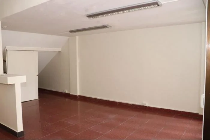 Se alquila oficina en avenida balboa — 5