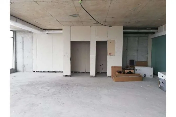 Bicsa oficina en venta 380k de 145m2 — 2