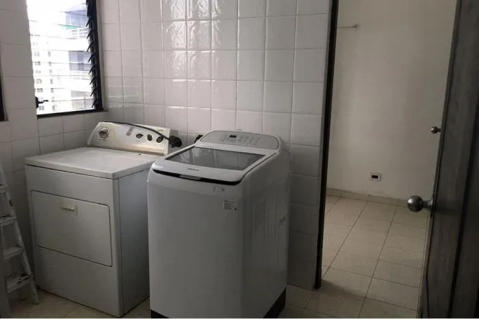Se alquila apartamento en la ave balboa — 3