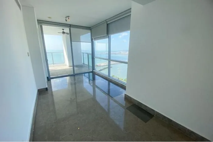 Se vende apartamentos en avenida balboa — 2