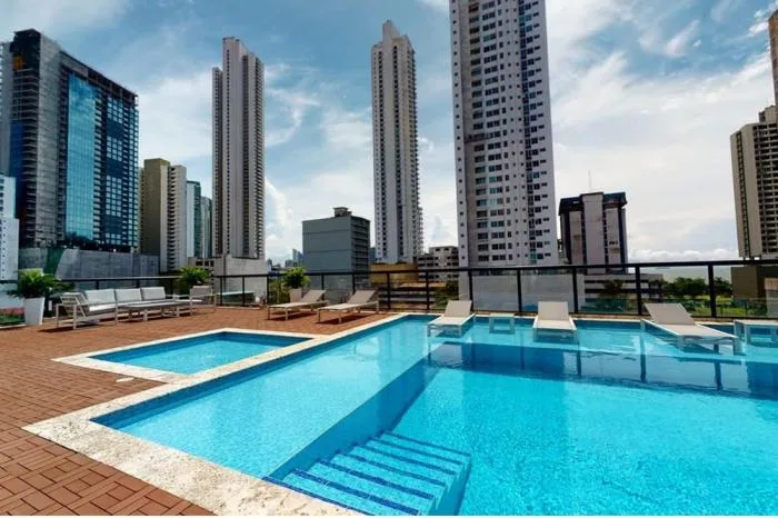 Venta de apartamento en avenída balboa. — 3