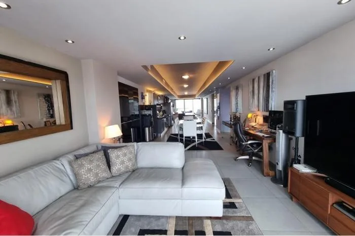Apartamento en venta en Yacht club de 2 habitaciones — 3