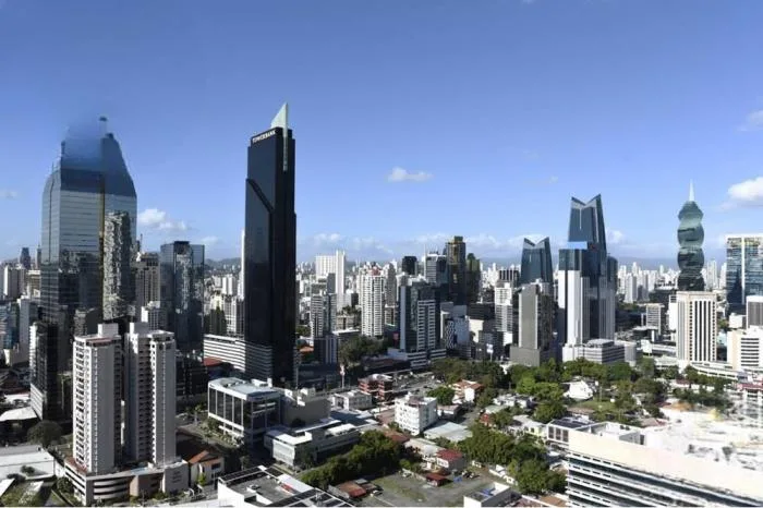 Apartamento en Yoo Avenida Balboa en alquiler — 2