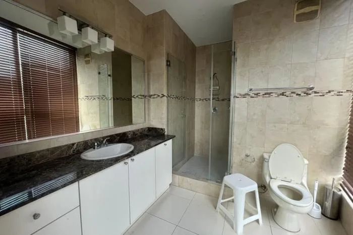 1 bedroom apartment in grand bay tower for sale — 3