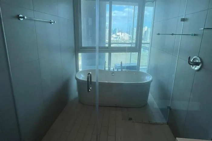 Apartamento en Yacht club Avenida Balboa en alquiler — 4