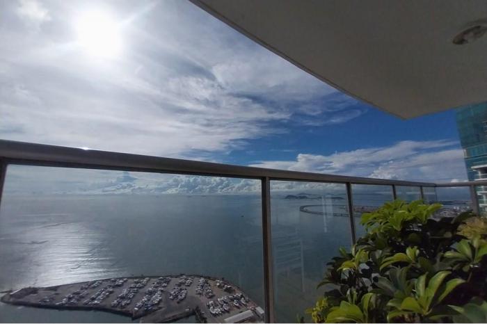Apartment in sky avenue balboa for sale