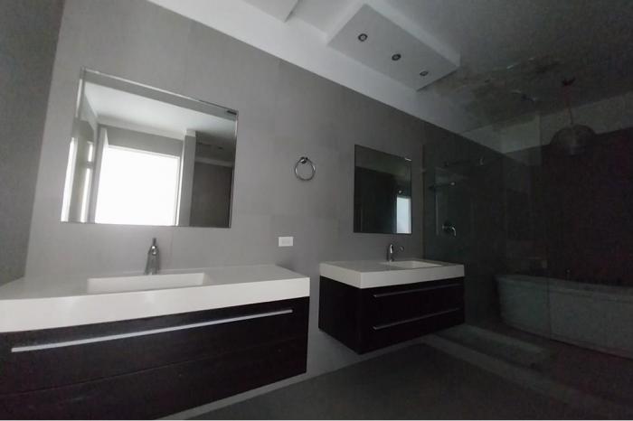Apartamento en venta en yacht club de 2 habitaciones