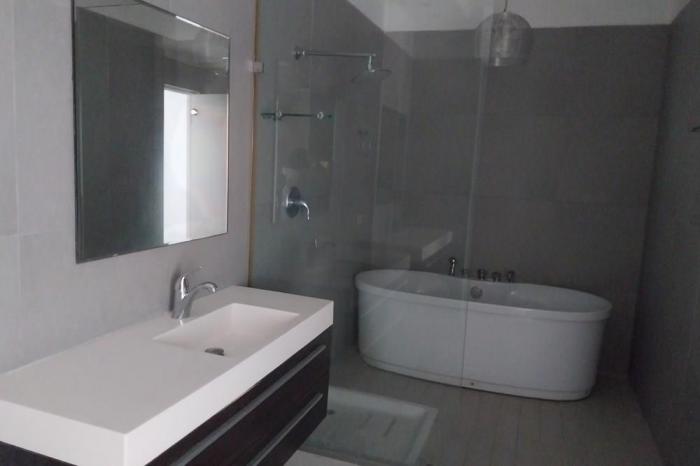Apartamento en venta en yacht club de 2 habitaciones