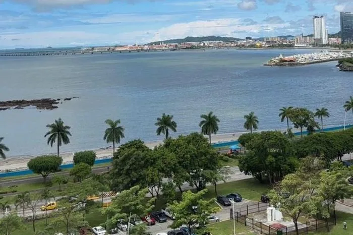 Apartamento en venta en grand bay tower de 2 recamaras — 3