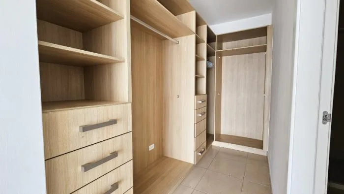 White tower  Panama amoblado en venta — 2