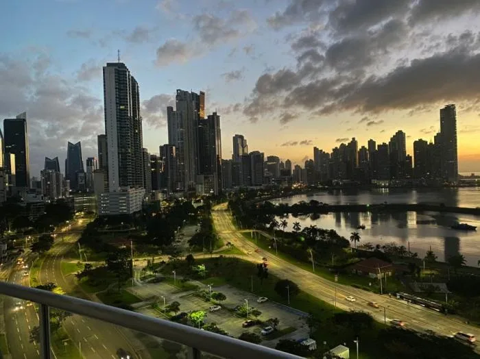 Apartamento en alquiler en Sky de 3 habitaciones — 2