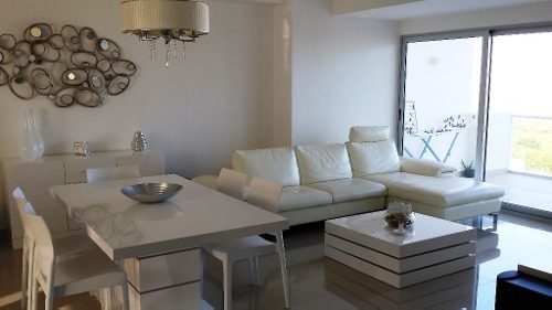 Vendo amplio apartamento en el cangrejo en $469,000