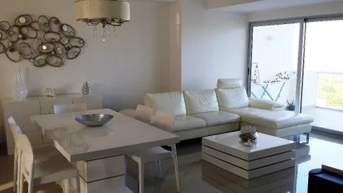 Vendo amplio apartamento en el cangrejo en $469,000 — 2