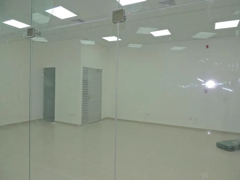 Local comercial en av. balboa — 5