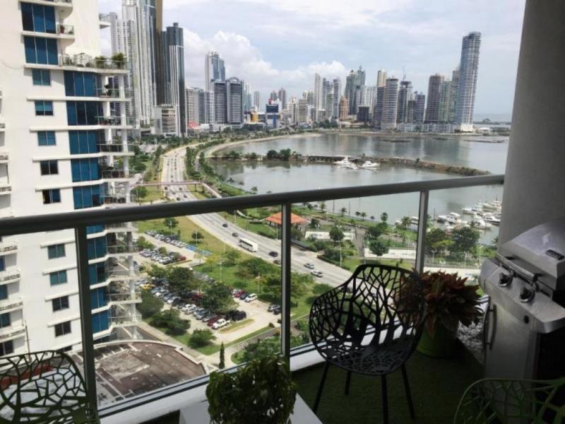 Venta apartamento amoblado en av. balboa
