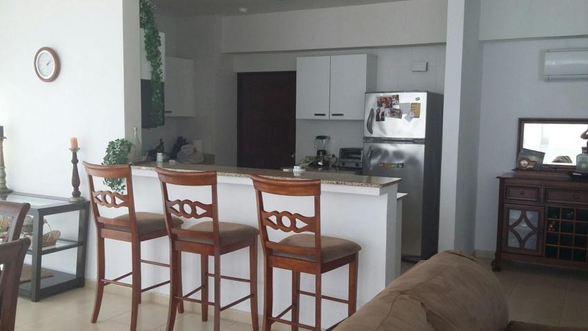 Gran oportunidad apartamento amoblado vista al mar av. balboa