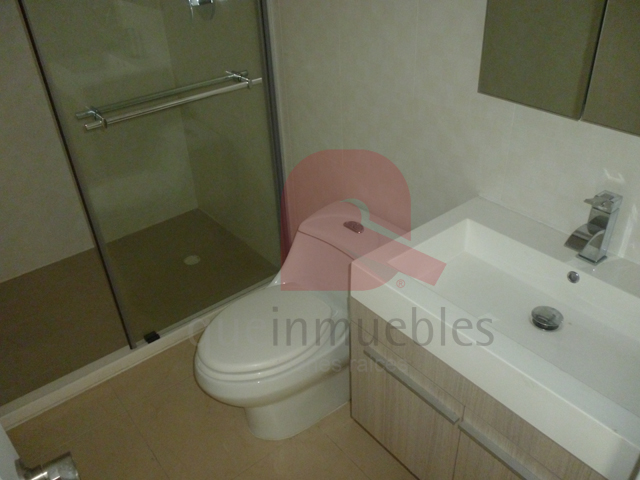 Venta de apartamento en av. balboa