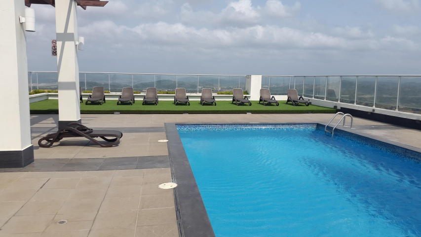 Espectacular apartamento amoblado frente al mar av. balboa