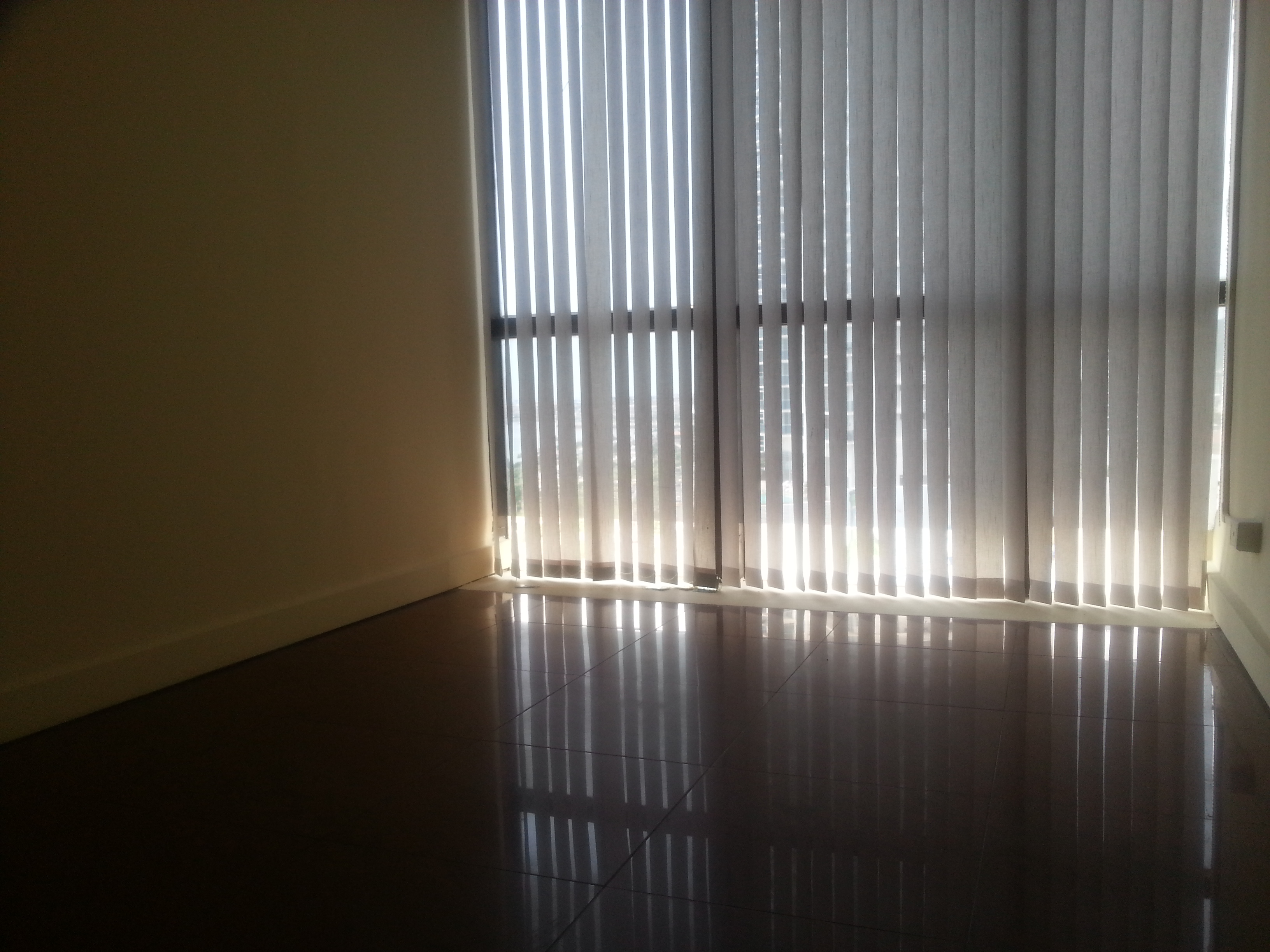 Oficina en alquiler - av. balboa
