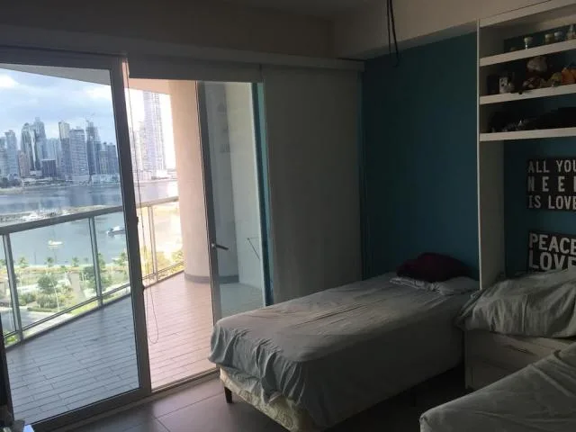 Se vende elegante  apartamento ubicado en la cinta costera en la av. balboa — 5