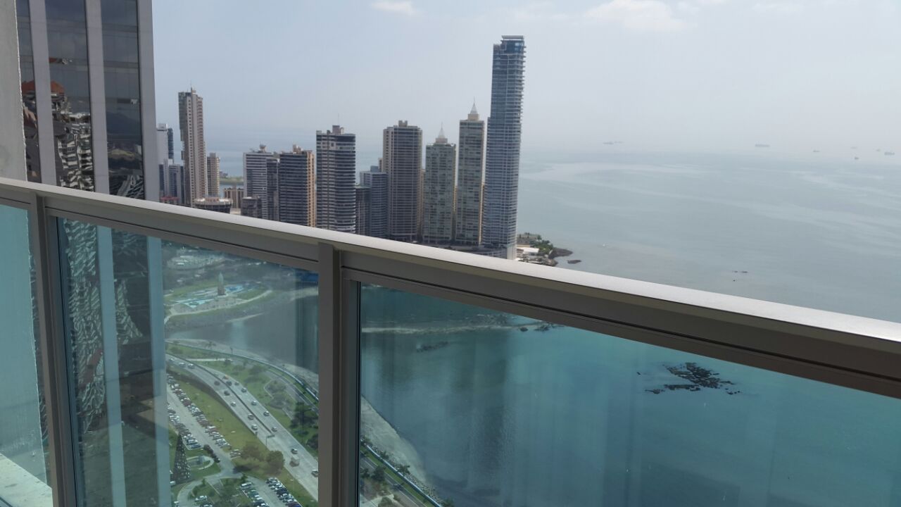 En venta espectacular apartamento en yoo arts - vista al mar - piso alto