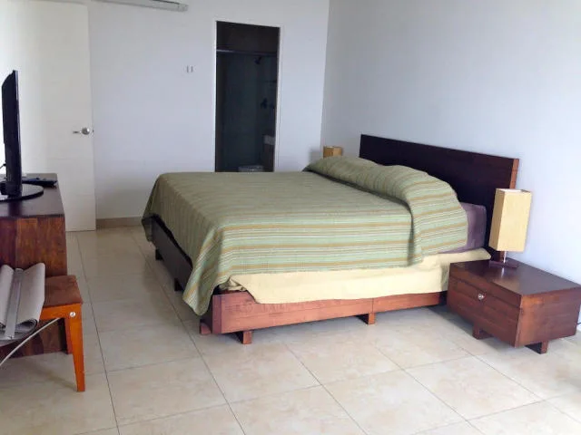 Apartamento en alquiler amoblado ph h2o 103 mts2 av balboa yh — 2