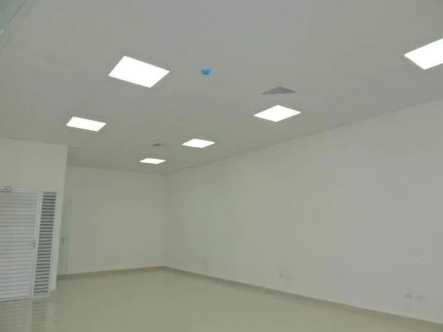 Hermosa oficina — 4