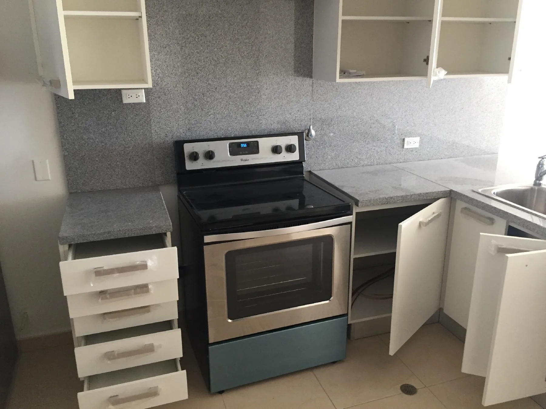Vendo apartamento en torre white avenida balboa — 4