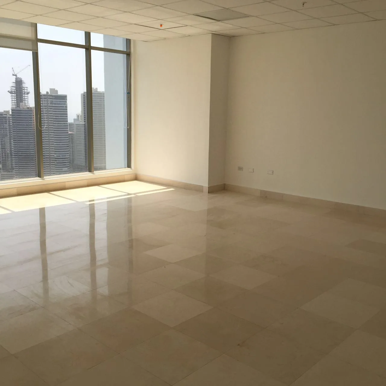 Alquilo oficina de 108 mt2 — 2