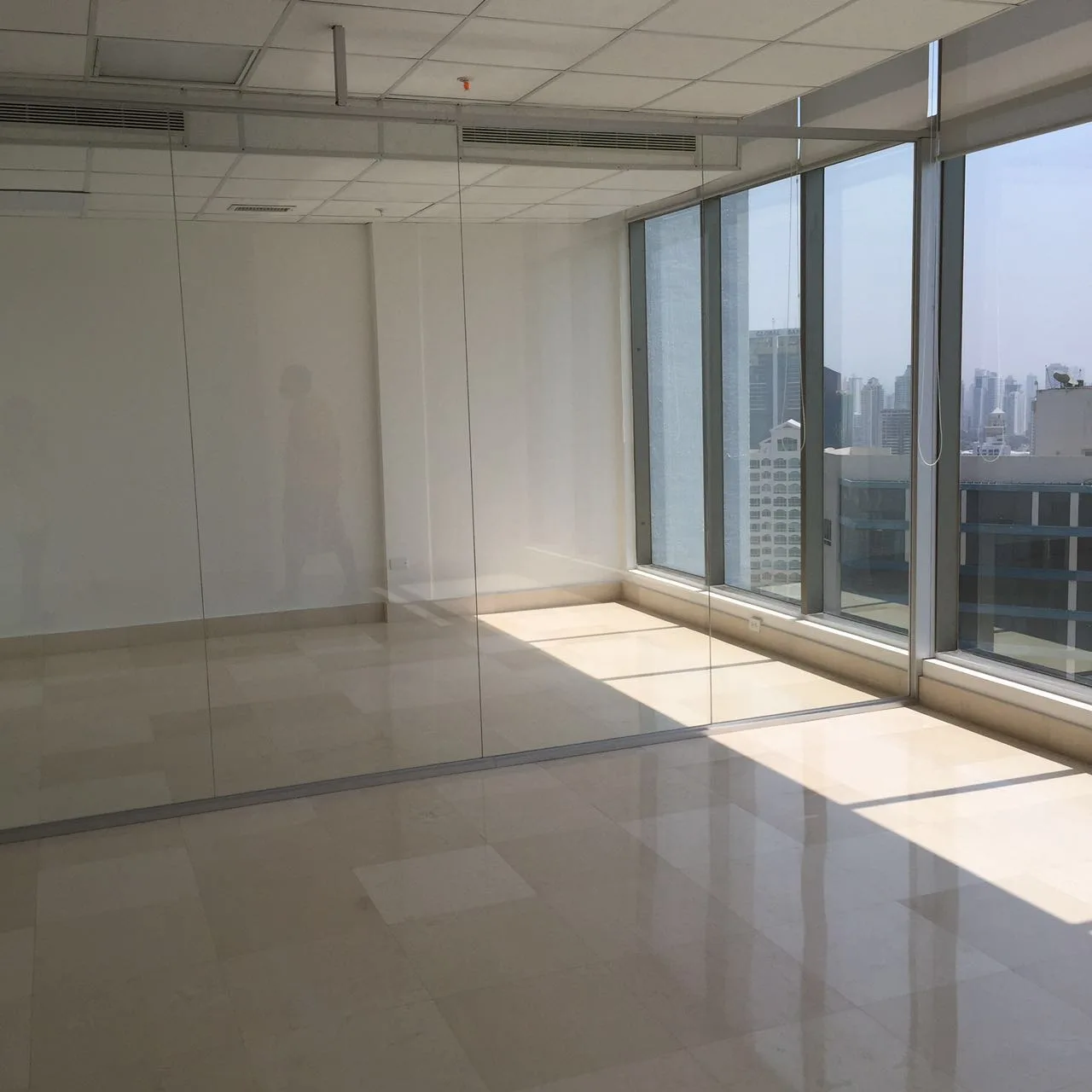 Alquilo oficina de 108 mt2 — 3